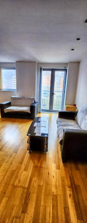 Shared Apartment - Walking From Leeds City Center Exteriör bild