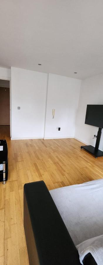 Shared Apartment - Walking From Leeds City Center Exteriör bild